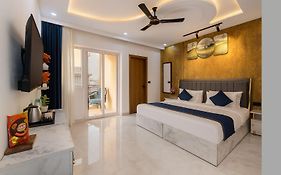 Amaze Stays Couple Friendly Hotel